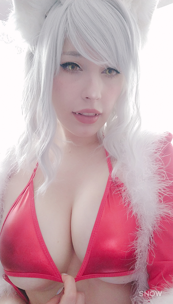 Pialoof-Christmas-Hanekawa selfie(18)